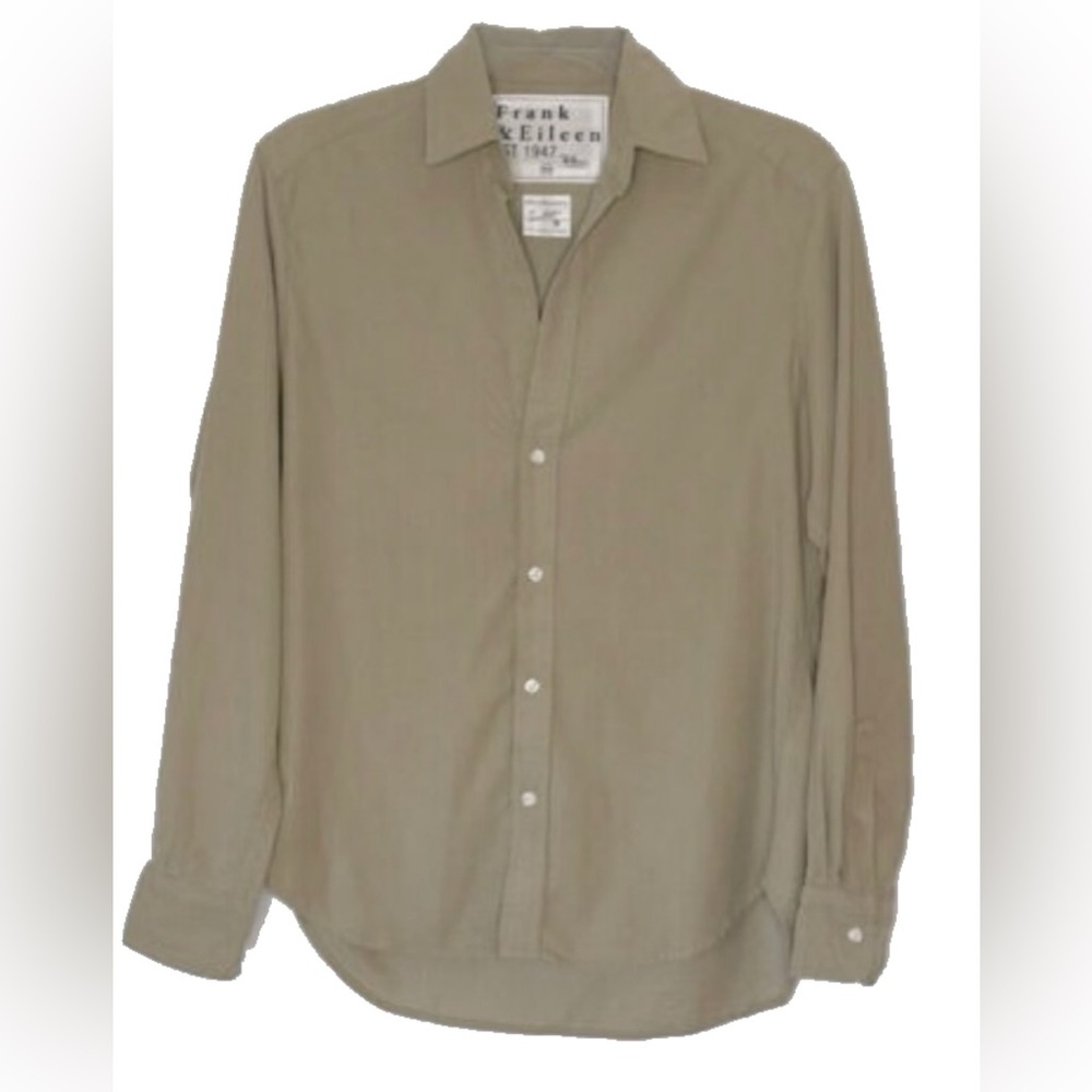 Frank and Eileen taupe baby corduroy button up top. Size XXS